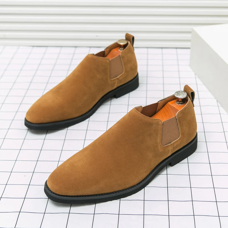 Chaussures élégantes en daim à l'anglaise