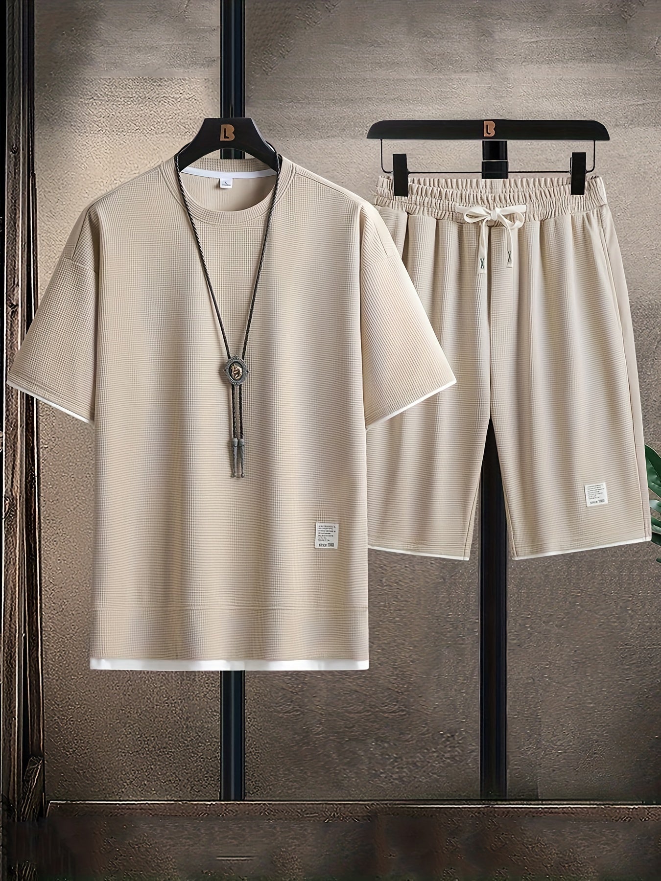 Elegante completo da casa in maglia