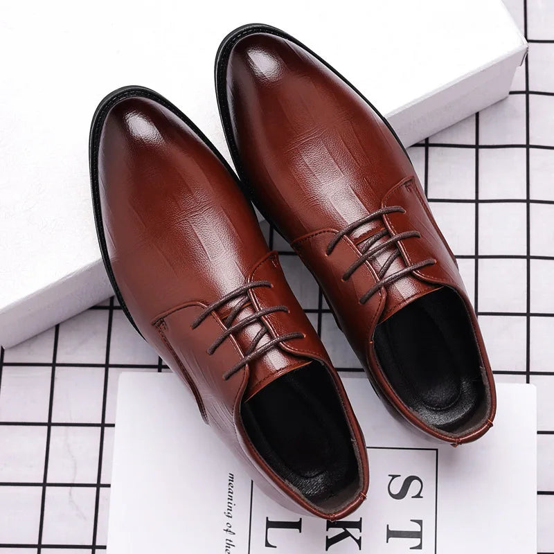 Eleganti scarpe britanniche in pelle