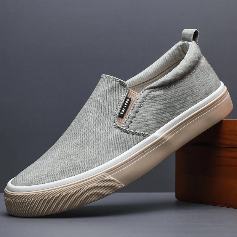 Elegantes zapatillas de lona