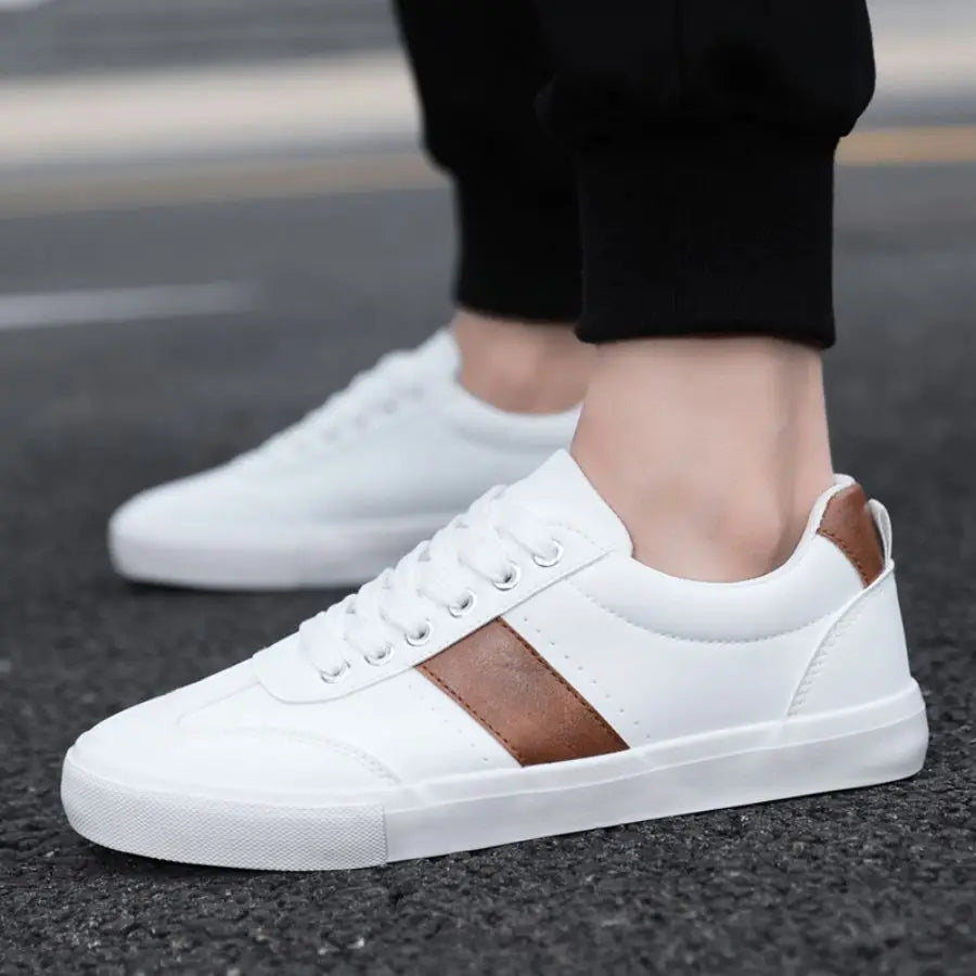 Elegante Leder-Sneaker