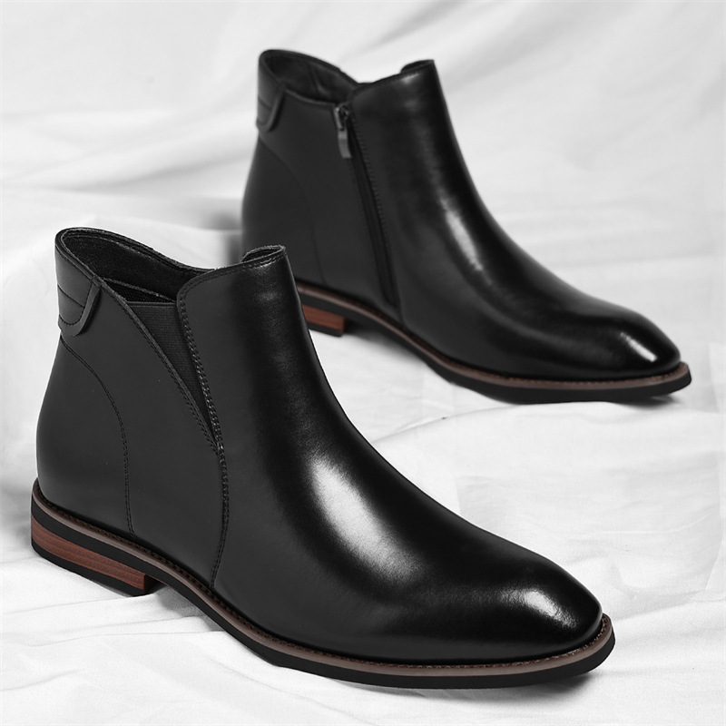 Elegant Leather Chelsea Boots