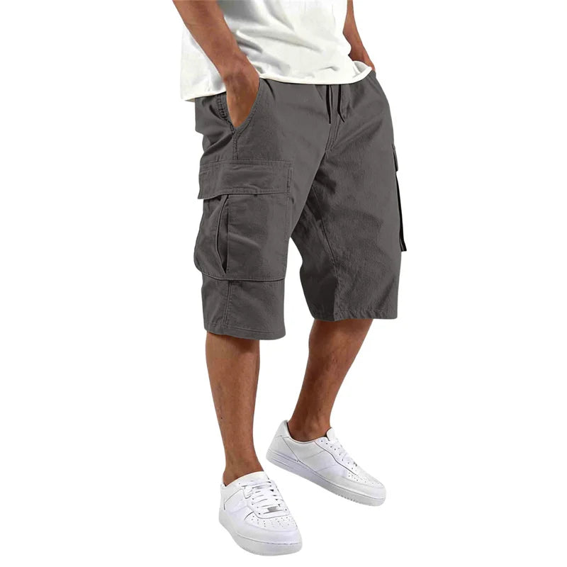 Short élégant à multiples poches