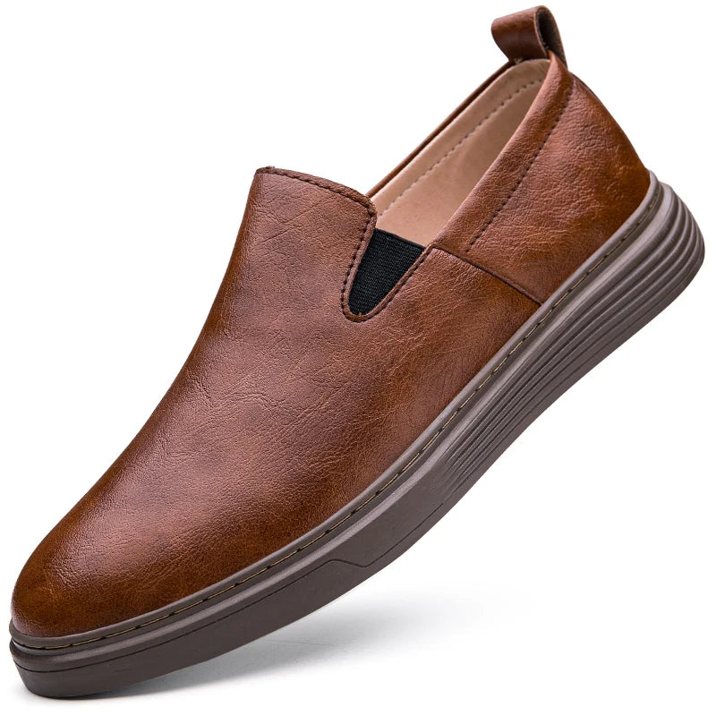 Sapatos Slip-On em pele