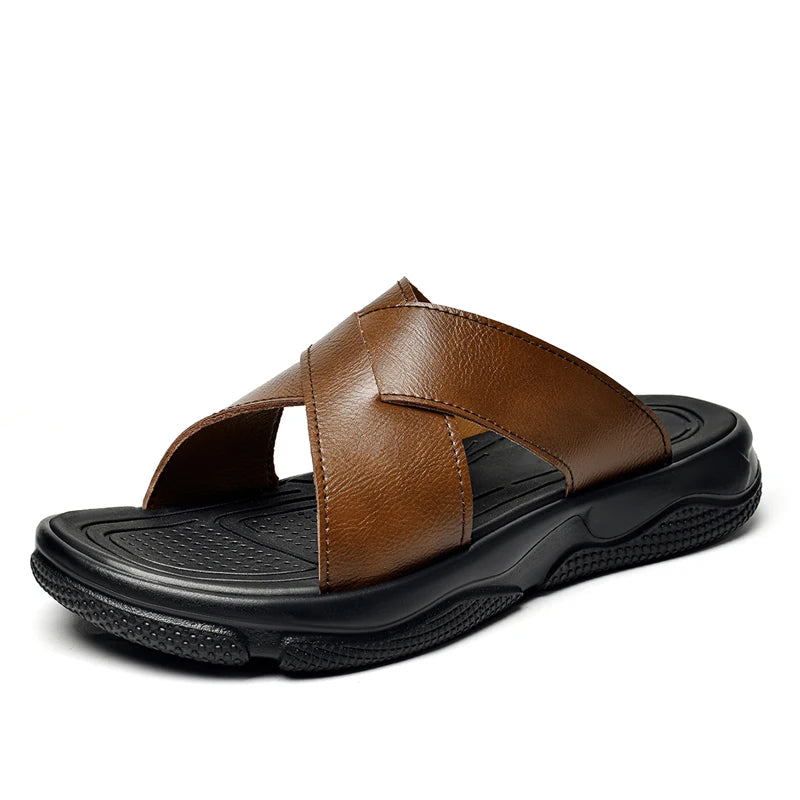 Eleganti sandali da spiaggia in pelle