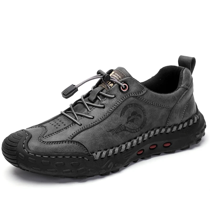 Sapatos de verão casuais em pele