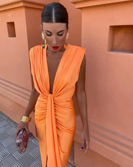 Isabella - Elegant Pleated Dress