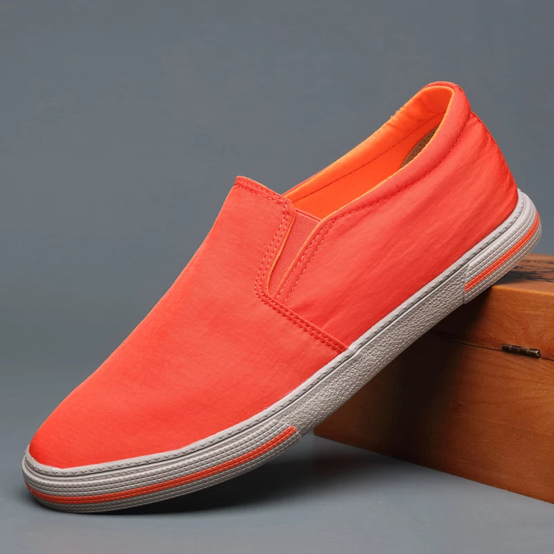 Scarpe slip-on casual in tela