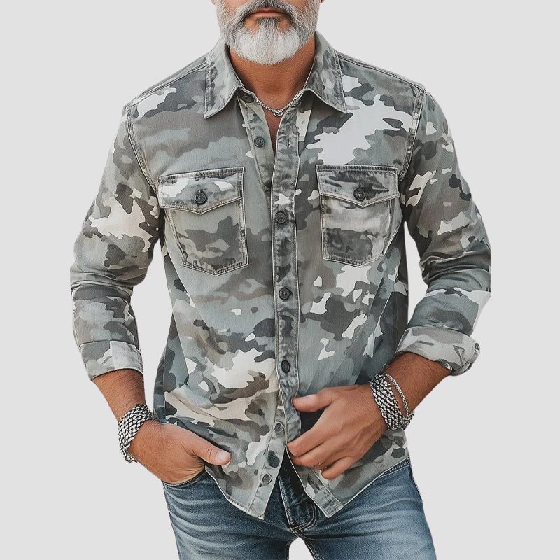 Elegante camicia da uomo in stile mimetico